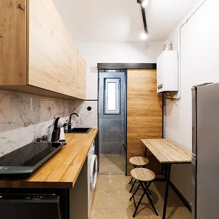 Loft Apartment *